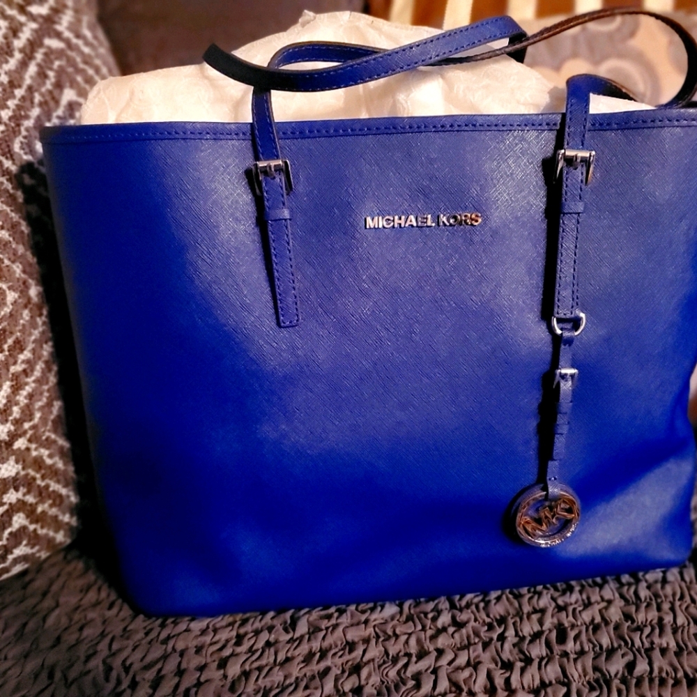 Michael Kors bag and wallet set